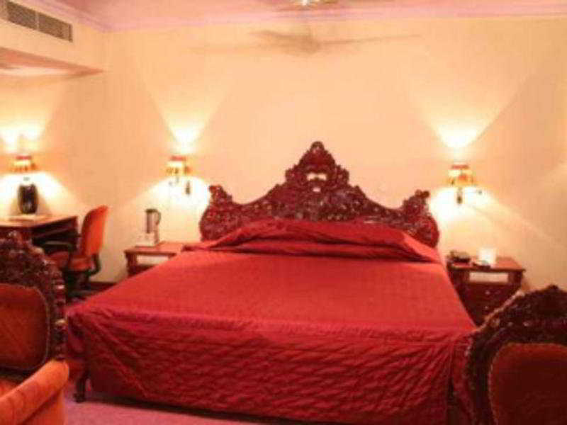 Hotel Grand Sartaj New Delhi Ngoại thất bức ảnh
